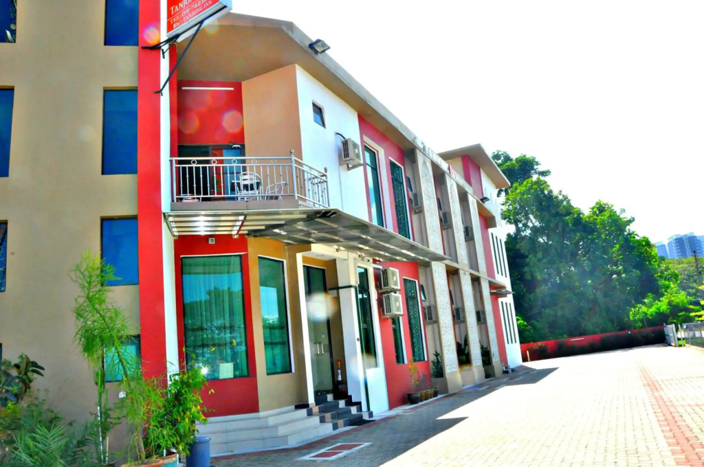 Tanjong Inn