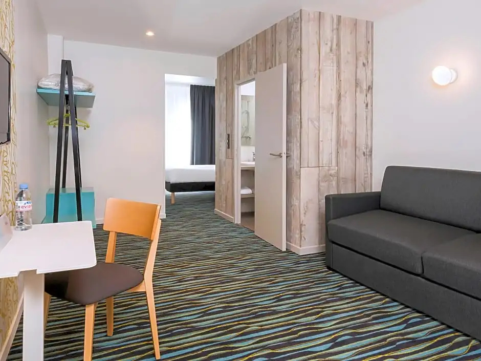 Double Family Suite (full double bed)