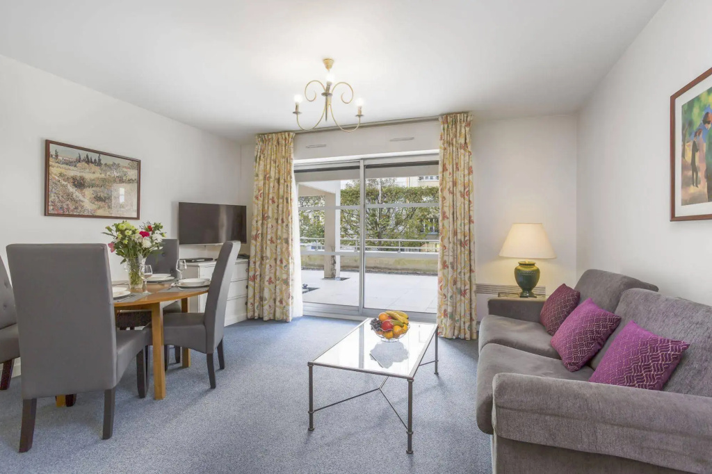 Royal Regency Paris Vincennes 49