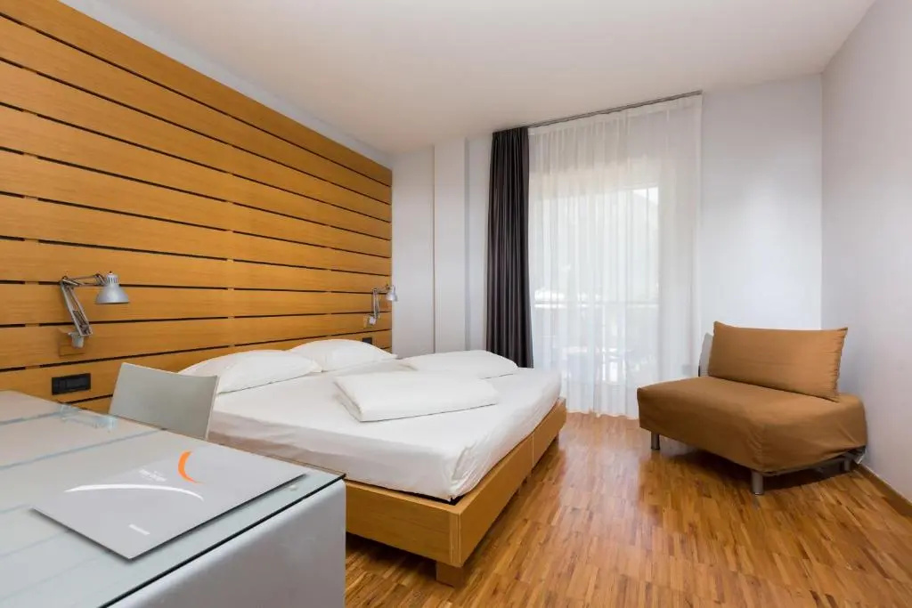 Lake Front Hotel Mirage - Chambres