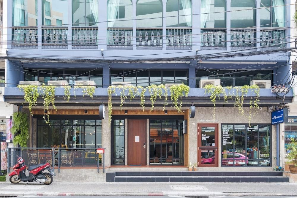 Zen Rooms Zleepmotion Bangkok