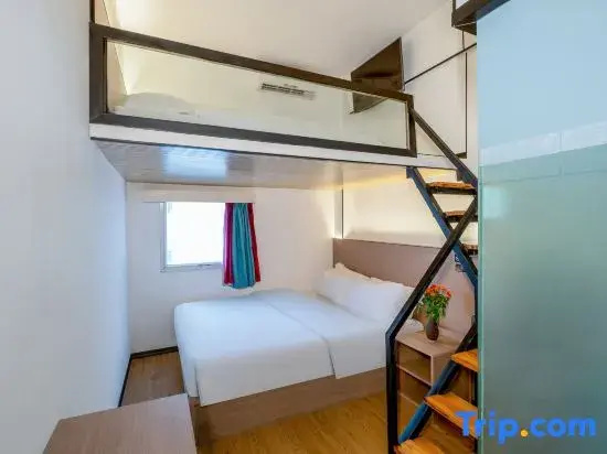 Standard Double Duplex room (twin beds)