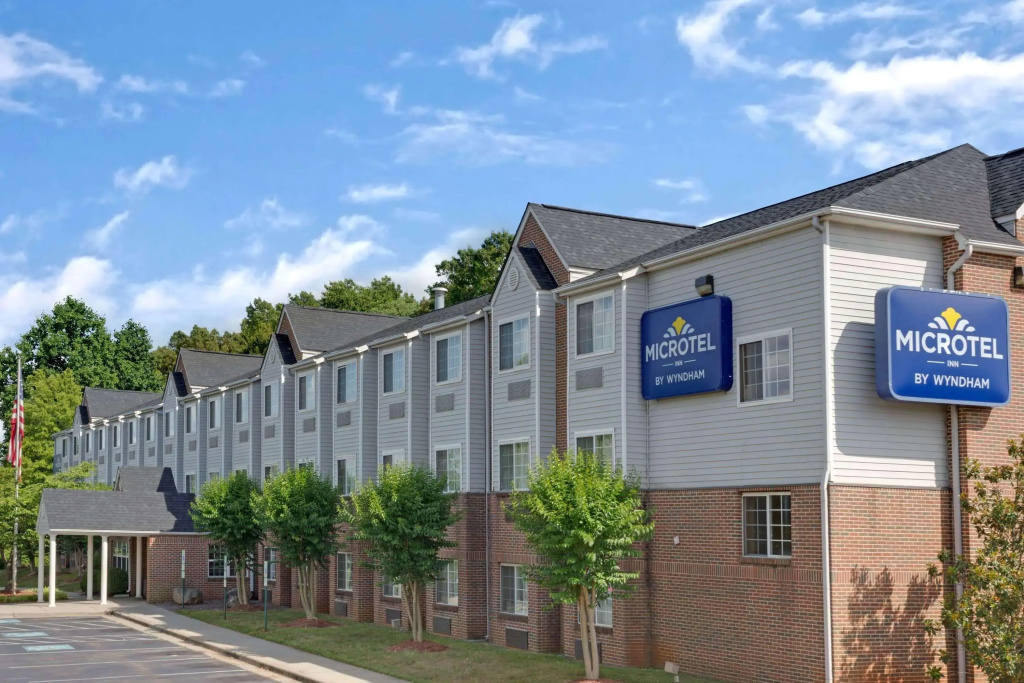 Microtel Inn by Wyndham Charlotte/University Place