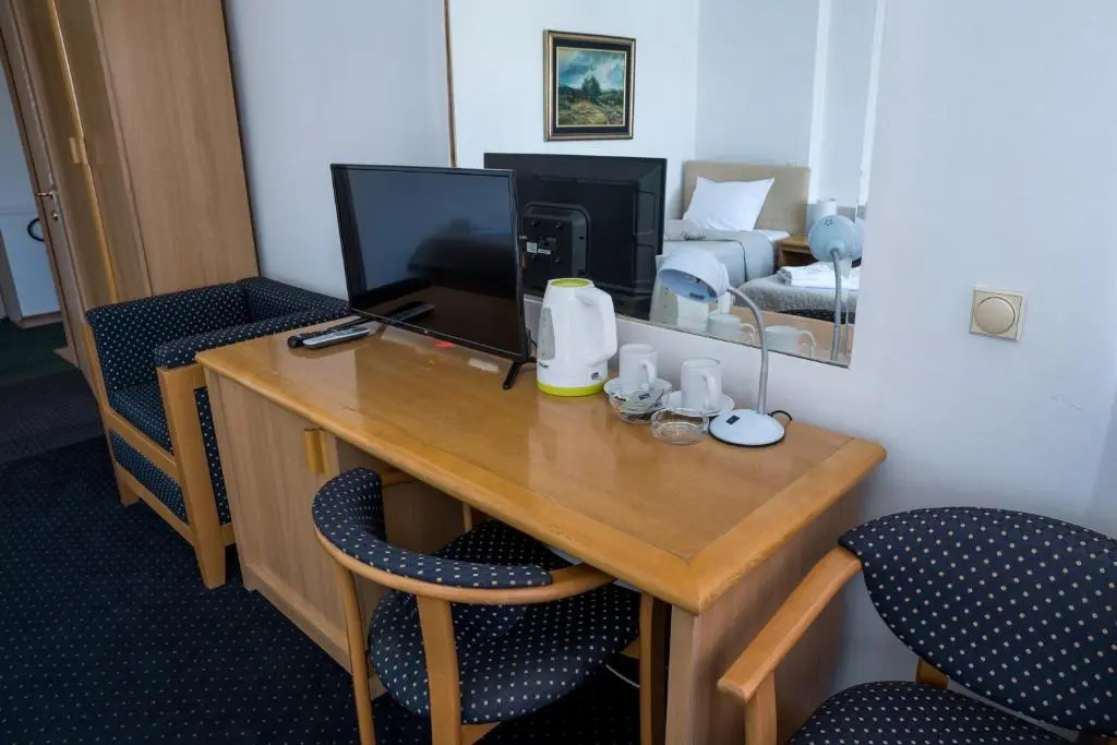 Comfort room