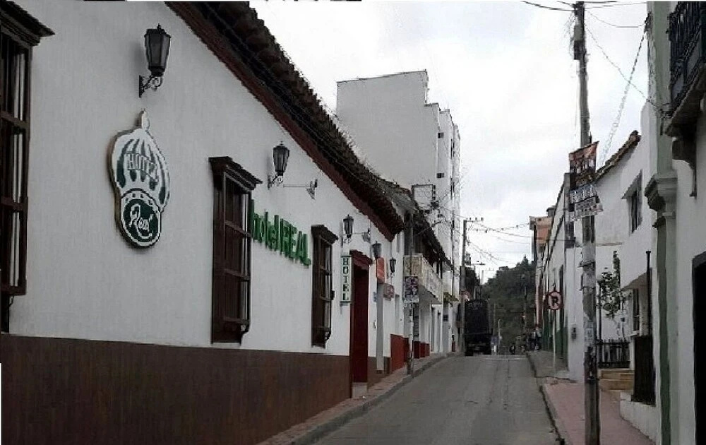 Hotel Real