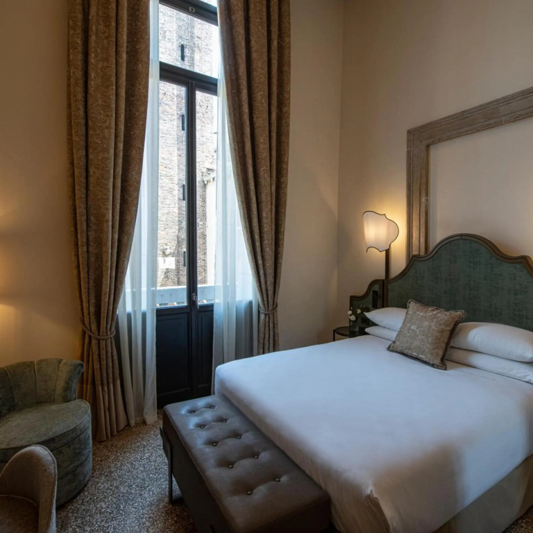 Palazzo De Polo — 4