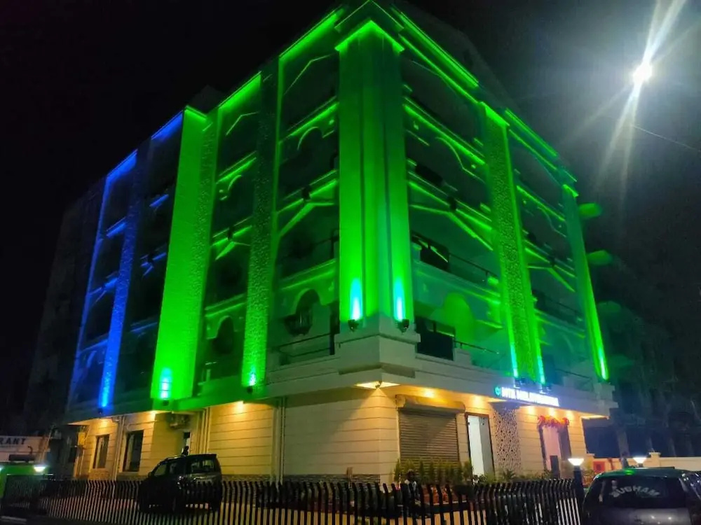 Hotel Dayal International
