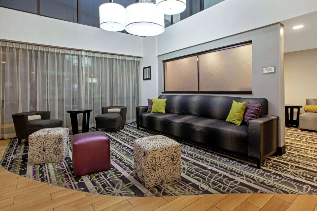 La Quinta Inn & Suites by Wyndham Detroit Metro Airport - Général