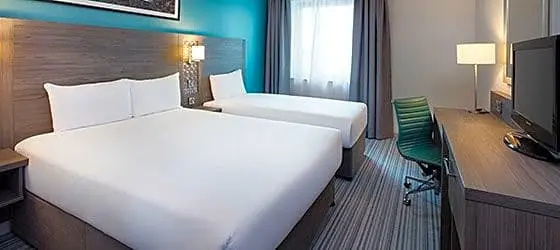 Jurys Inn Plymouth - Tap to explore photos