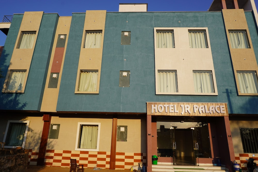 Hotel JR Palace