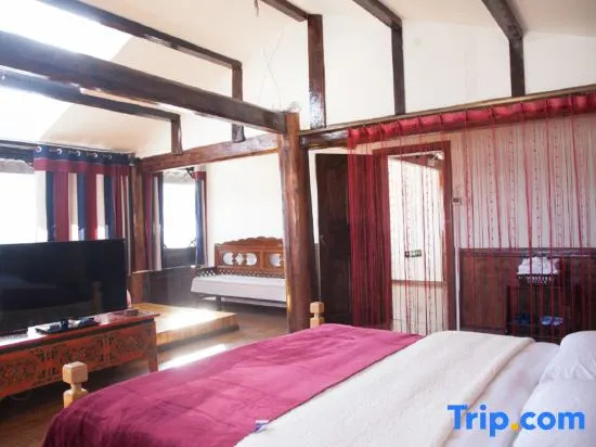 Deluxe Double room with view (full double bed)