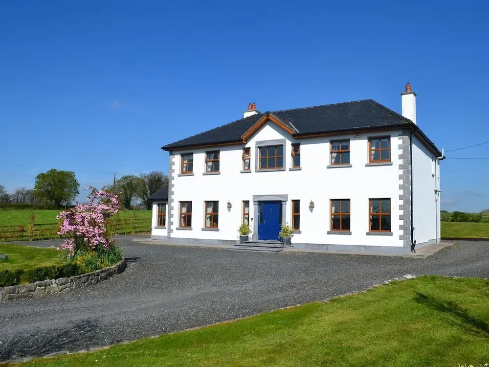 Enclosure in Fanningstown (smallcounty By.)