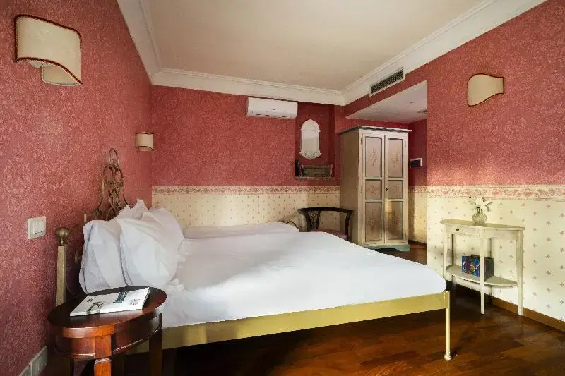 Standard Junior Suite