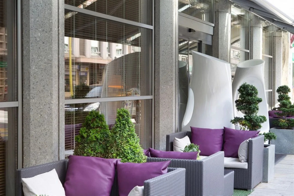 Balcony & Terrace