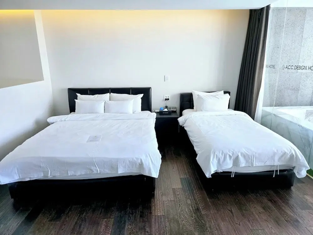 Double Suite with balcony (twin beds)
