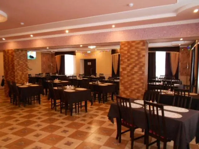 Food & Beverage