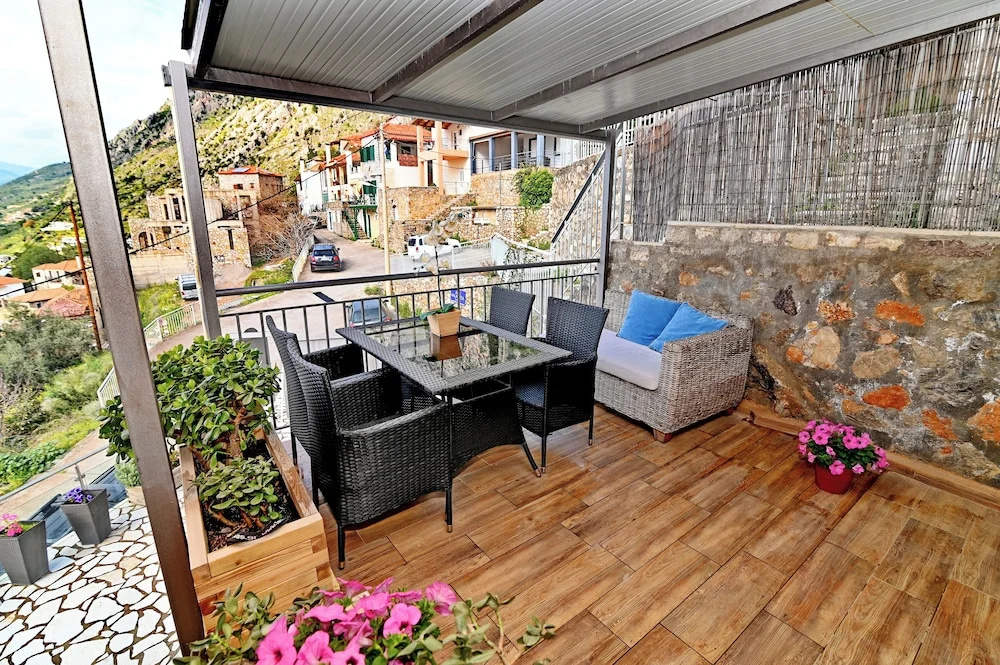 Maisonette Theoni with Sea View