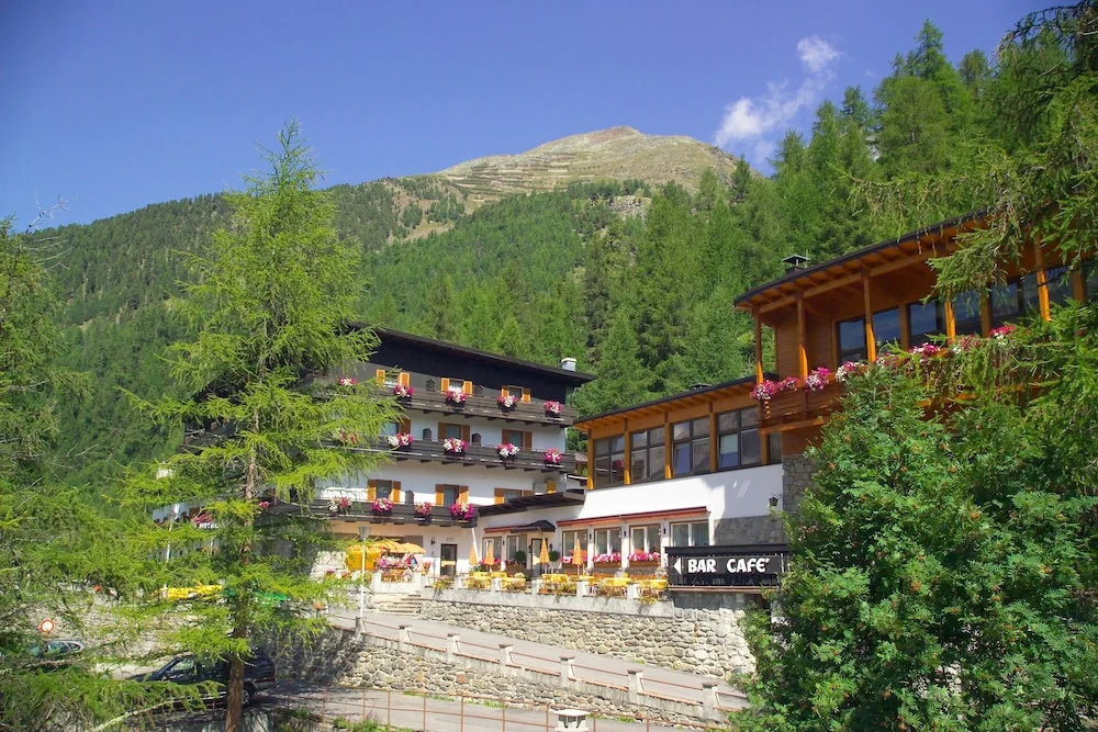 Hotel photo 32