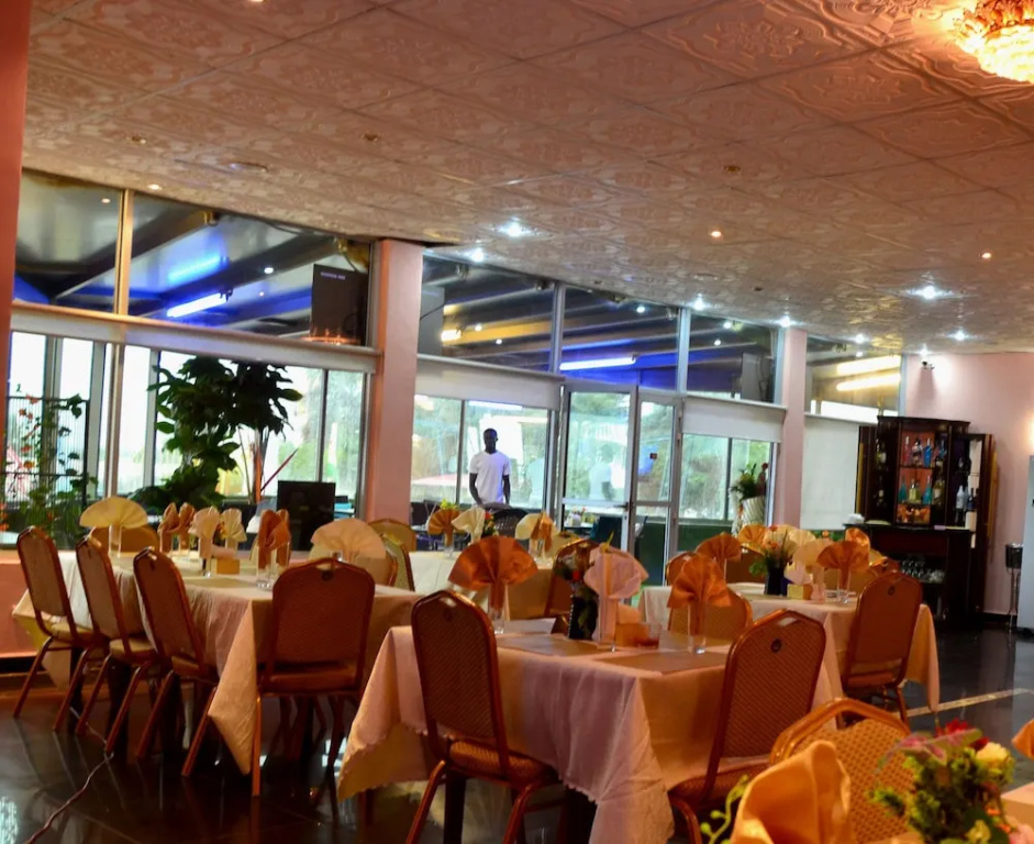 Hotel photo 12