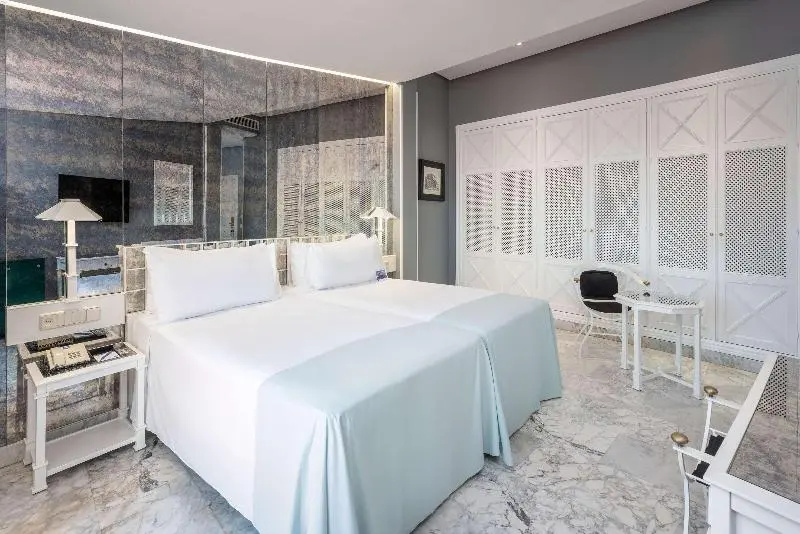 Hotel AZZ Mérida Medea - Chambres