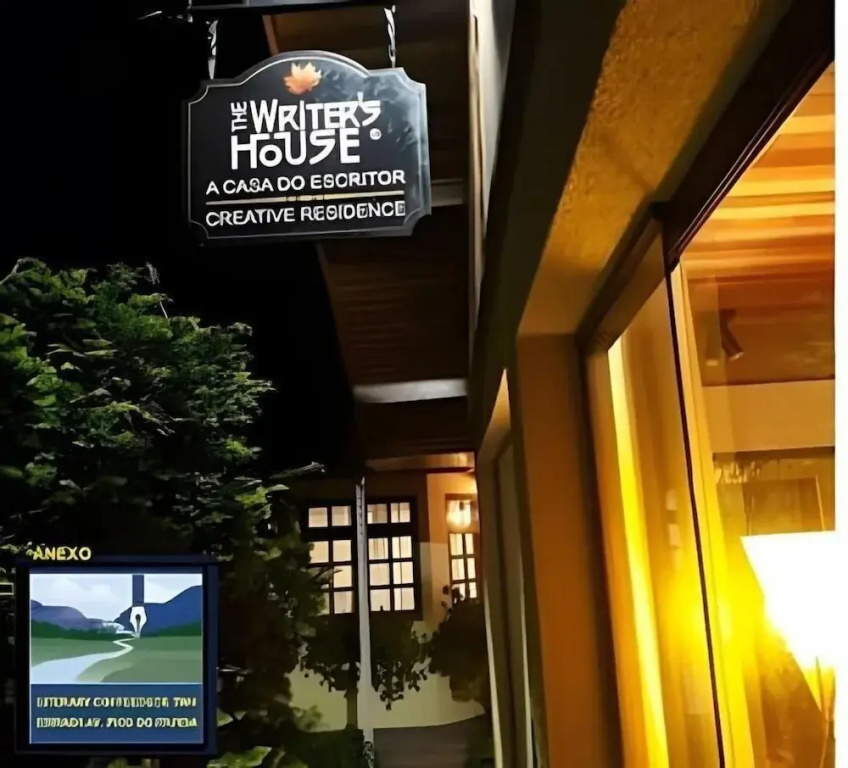 The Writers House - Suite Residences