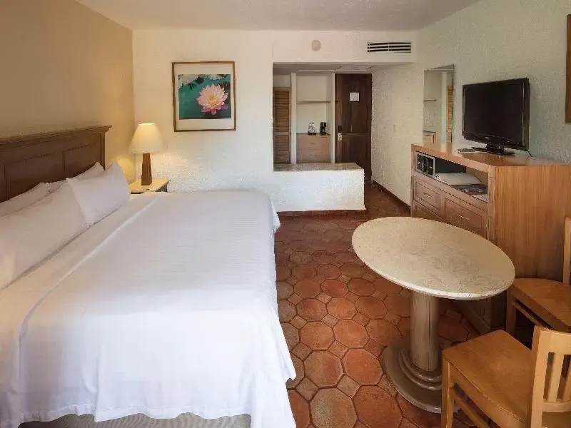 Standard Double room with balcony and with garden view (full double bed)