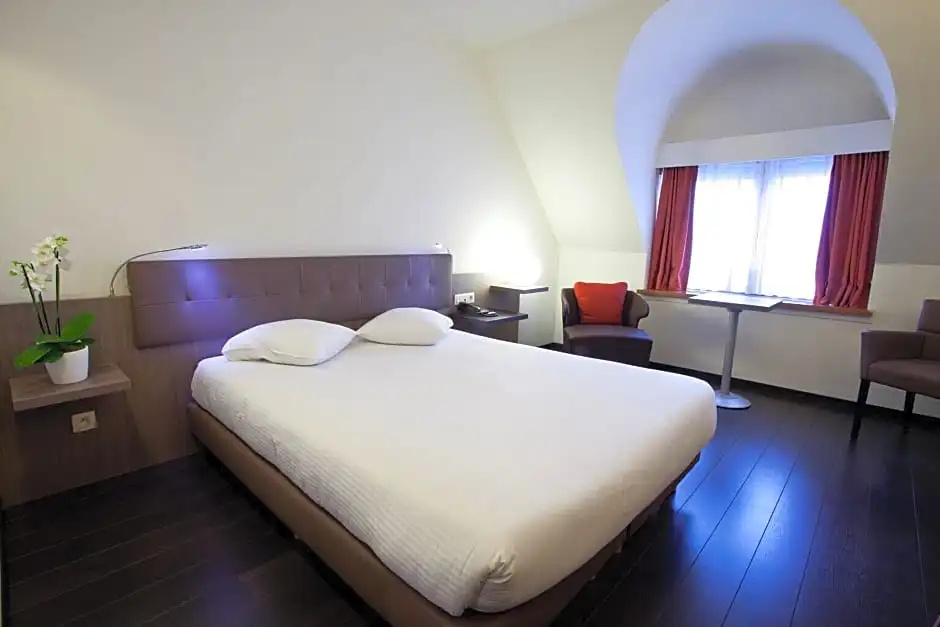 Theater Hotel - Chambres