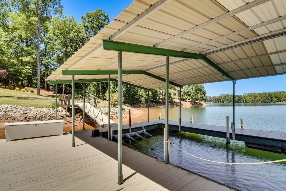 Game Room, Dock & More! Panoramic Lakefront Oasis