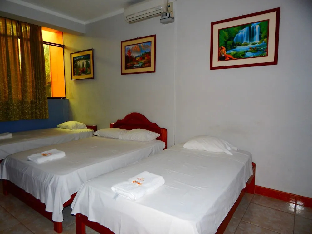 Standard Triple room