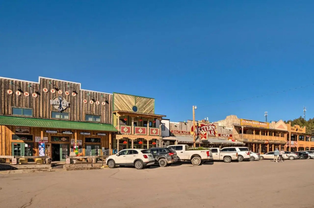 Pet-friendly Cloudcroft Cabin: Walk to Shop, Food - фото 12
