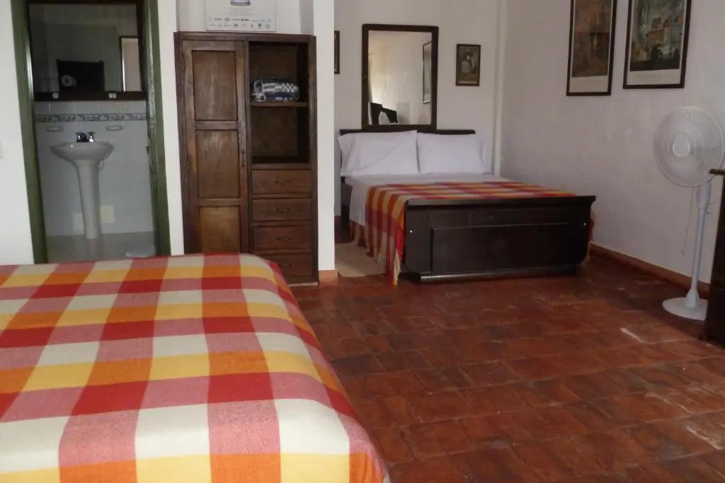 Hotel Mision Santa Barbara - Chambres
