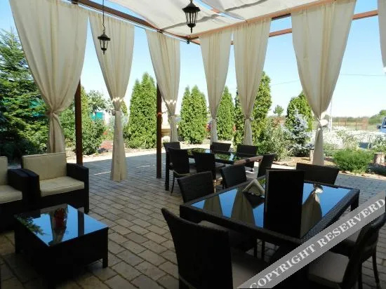 Balcony & Terrace