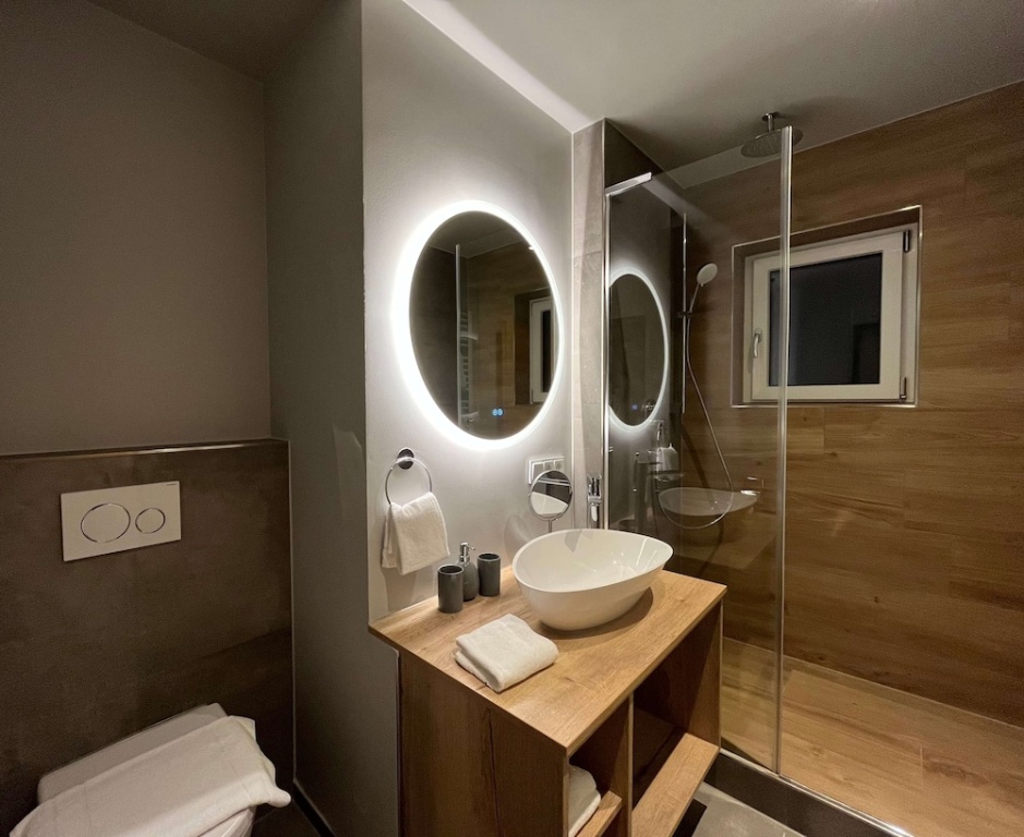 1 Bedroom Standard room with balcony