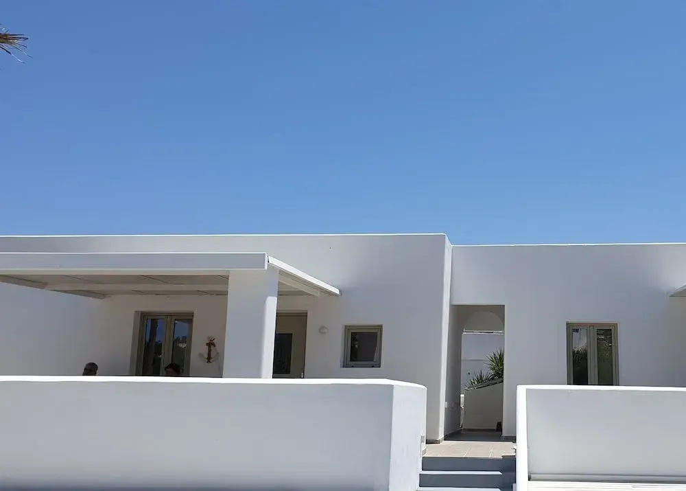 Aerenia Luxury Suites