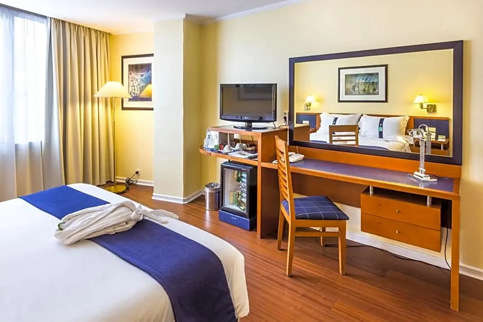 Holiday Inn Lisbon by IHG - Chambres