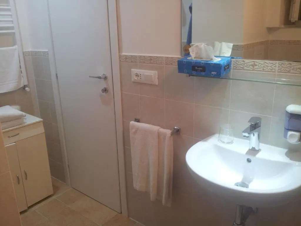 Standard Double room with balcony (full double bed)