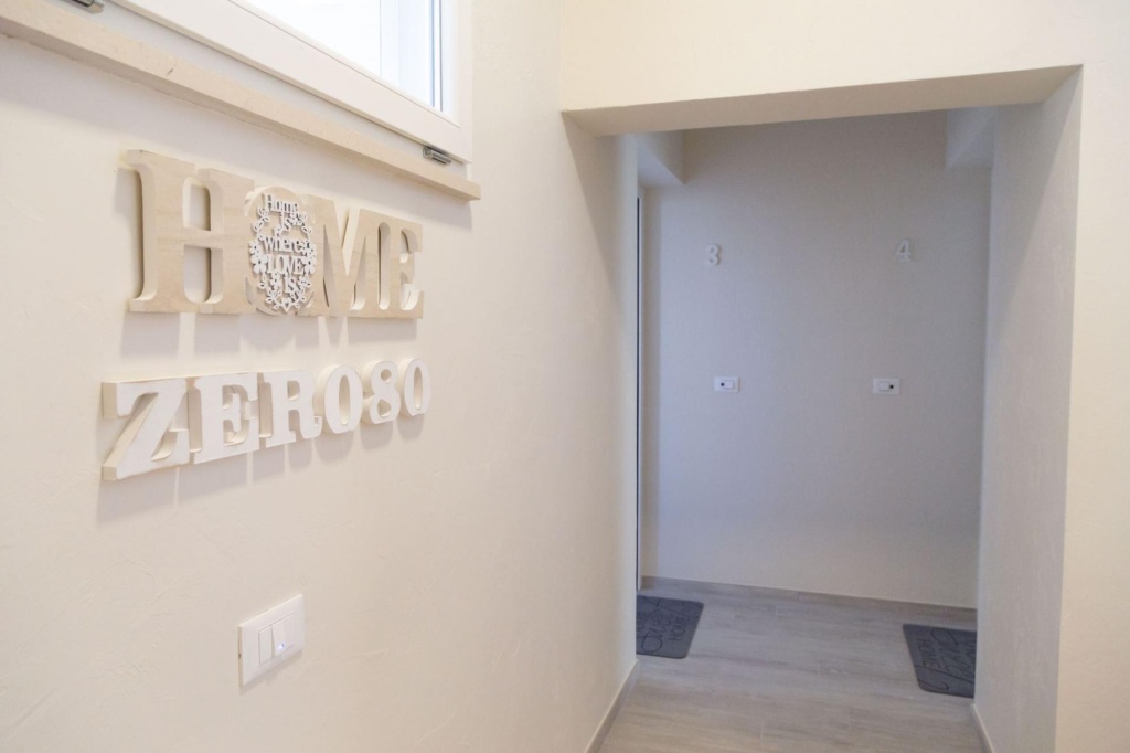 4 persons, 1 bathroom, suitable for families, central location, private balcony-Casa Anna by Home080