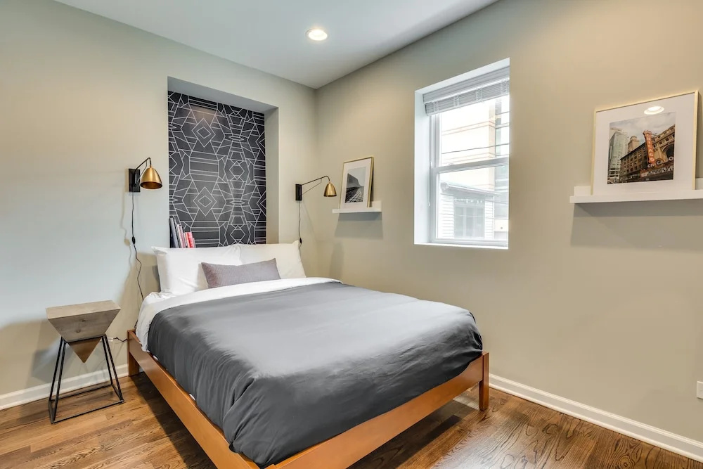 Vibrant & Stylish 4 Bed Condo near Humboldt Park by AllSet Turnover