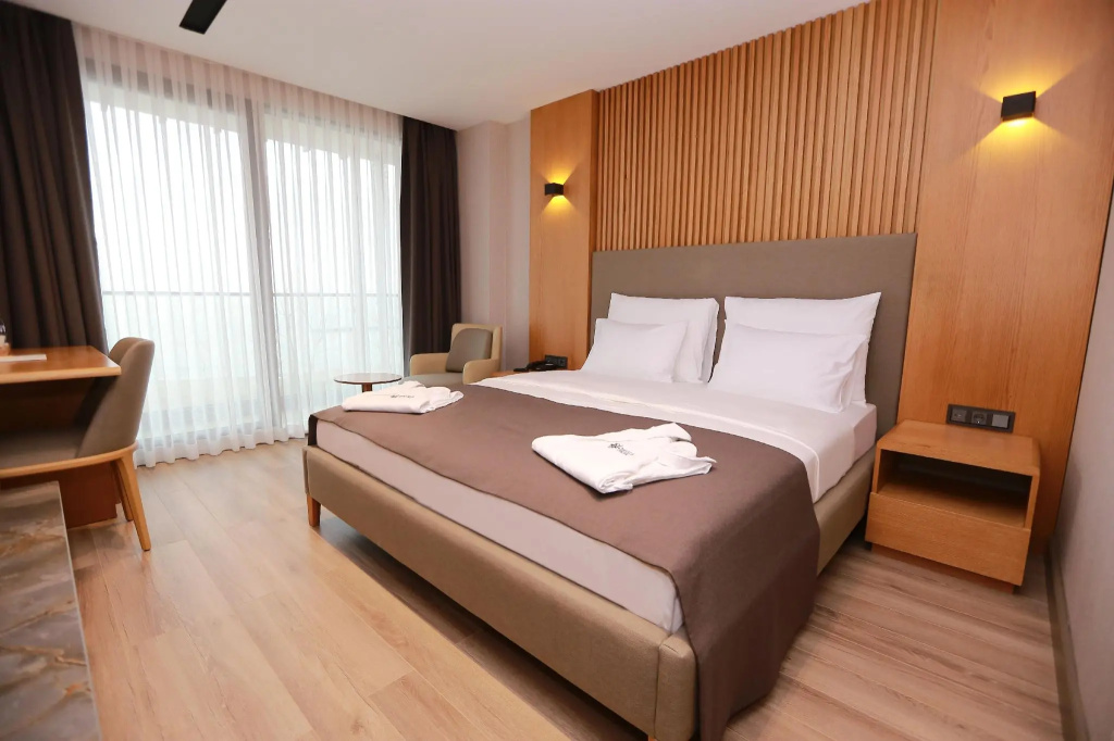 Pikola Otel
