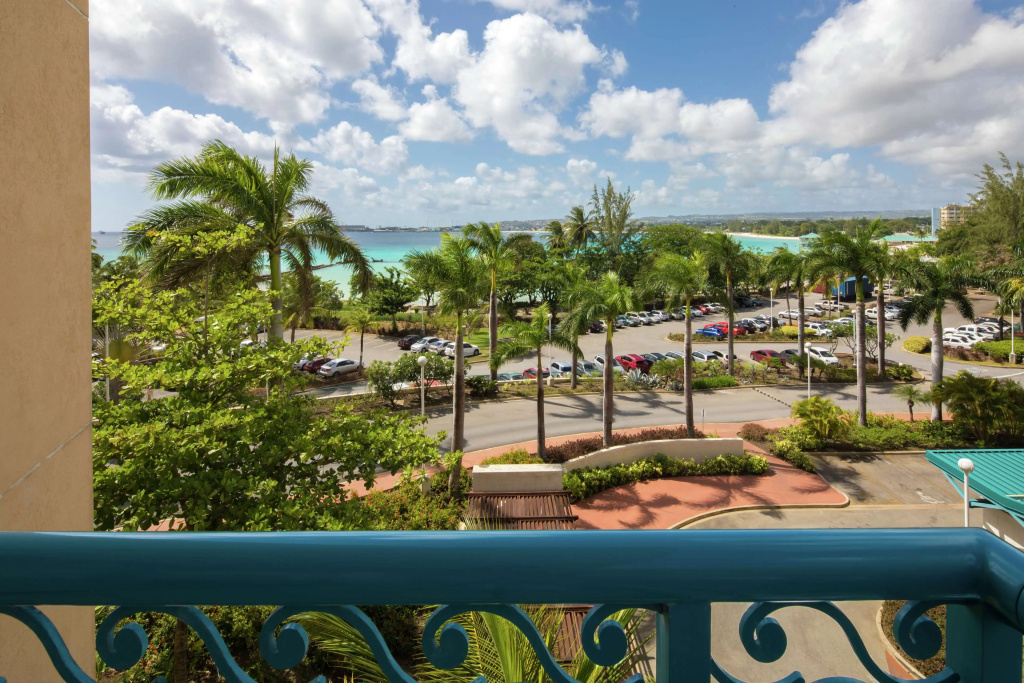 Beach & Waterfront