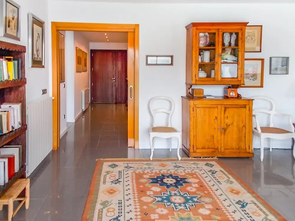 Fantastic Holiday Home in St Pere Pescador Spain With Pool - фото 13