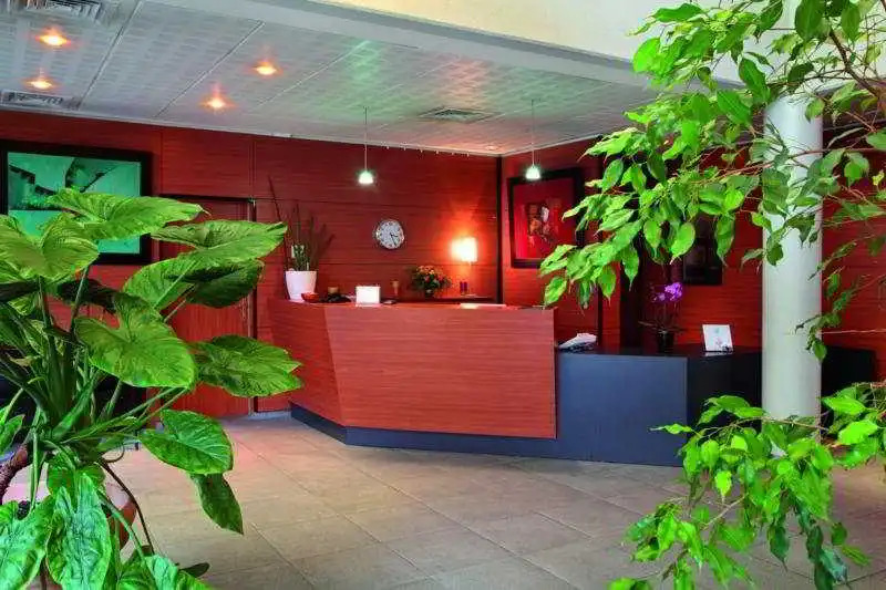 Отель Le Hüb Grenoble — фото