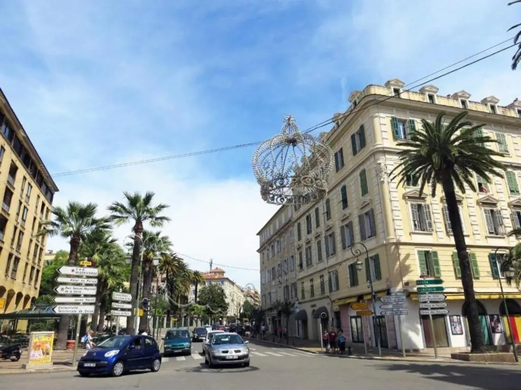 Appartement Ajaccio, 1 pièce, 2 personnes - FR-1-61-473
