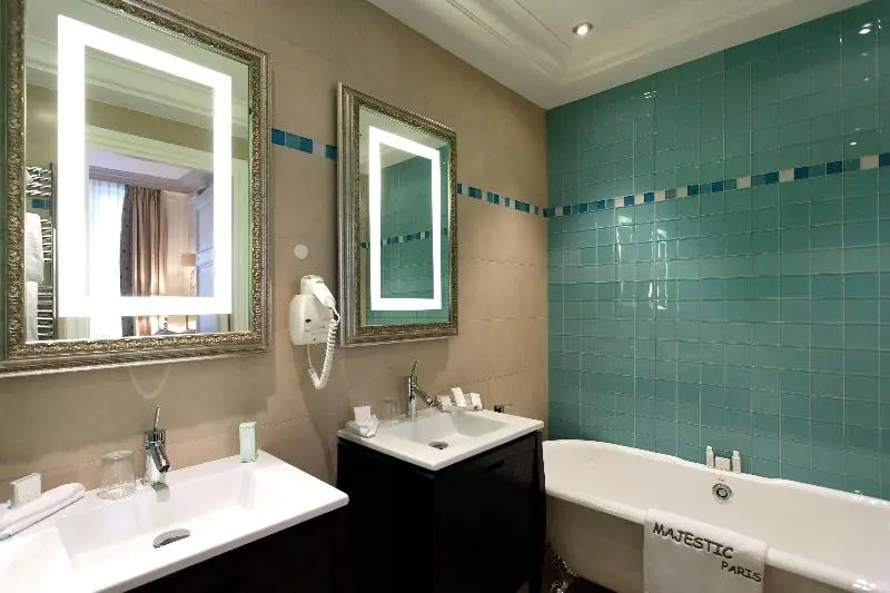 Majestic Hotel - SPA Champs Elysées - Chambres