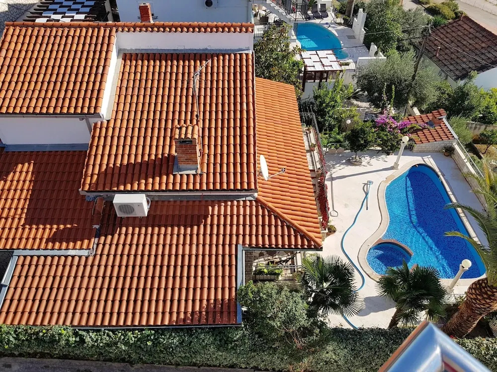 Villa With 4 Bedrooms In Seget Vranjica, With Wonderful Sea View, Private Pool, Enclosed Garden - 80