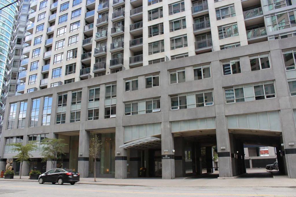 Park Suites Toronto Blue Jay Way (Element)