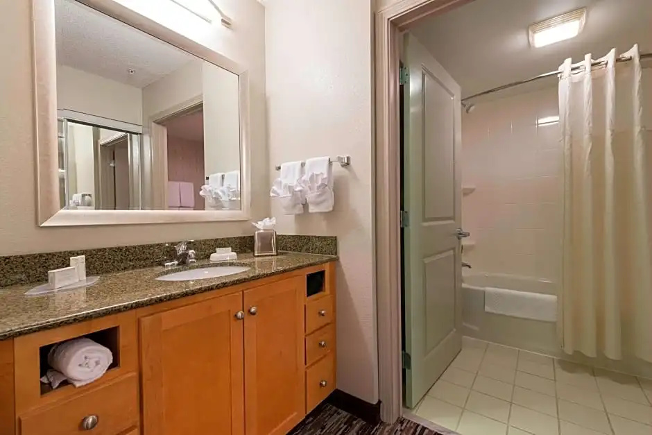 2 Bedrooms Quadruple Suite