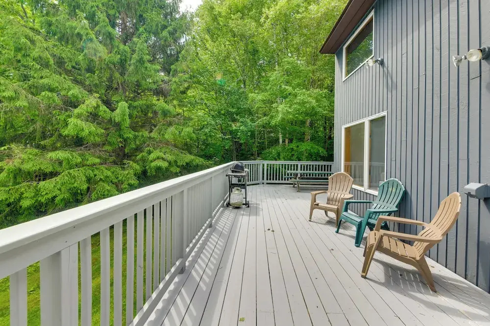 Indoor Hot Tub: Sugarbush Retreat on Lincoln Peak