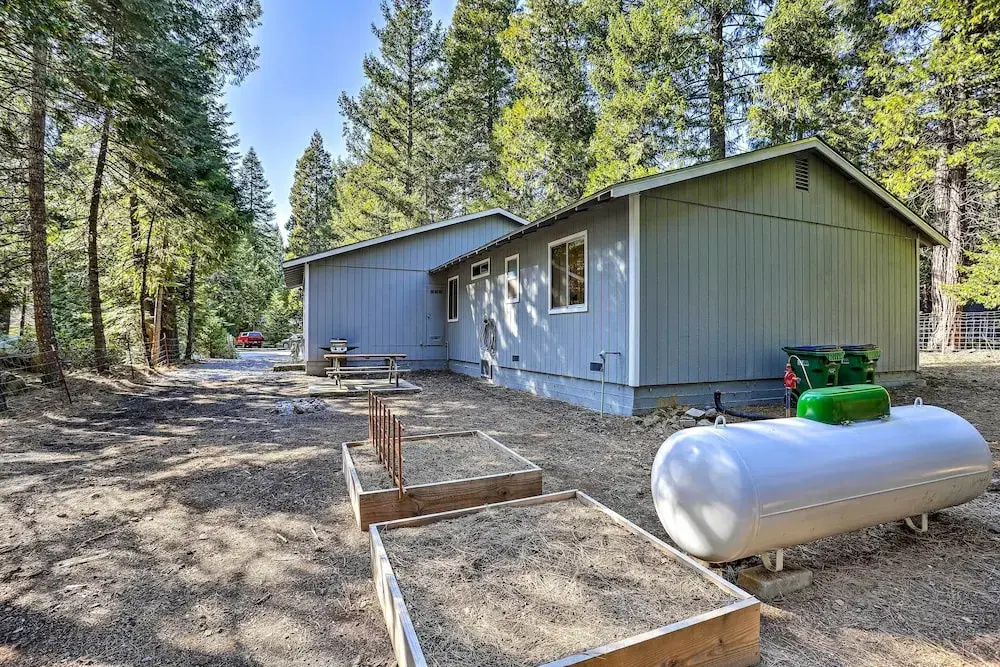 Base Camp Lassen Home 13 Mi to Volcanic Nat'l Park