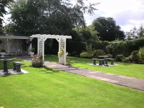 Templemore Arms Hotel